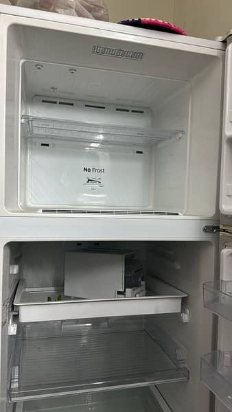 one month used fridge samsung 1