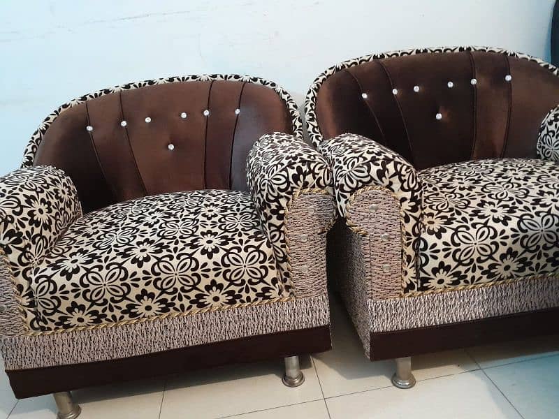 5 seater soft good condition 3