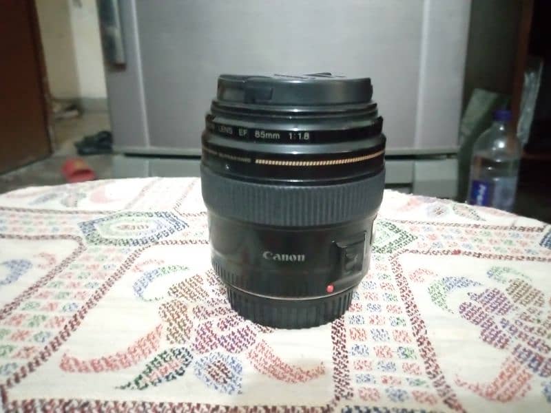 6d with 85mm 1.8 lens excellent condition 1