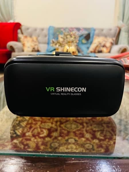 Vr shinecon 6th virtual reality  headset  with   earphones urgent sale 1