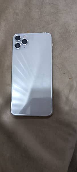 I phone 11 pro max 256  gb factory unlock  non pta 2