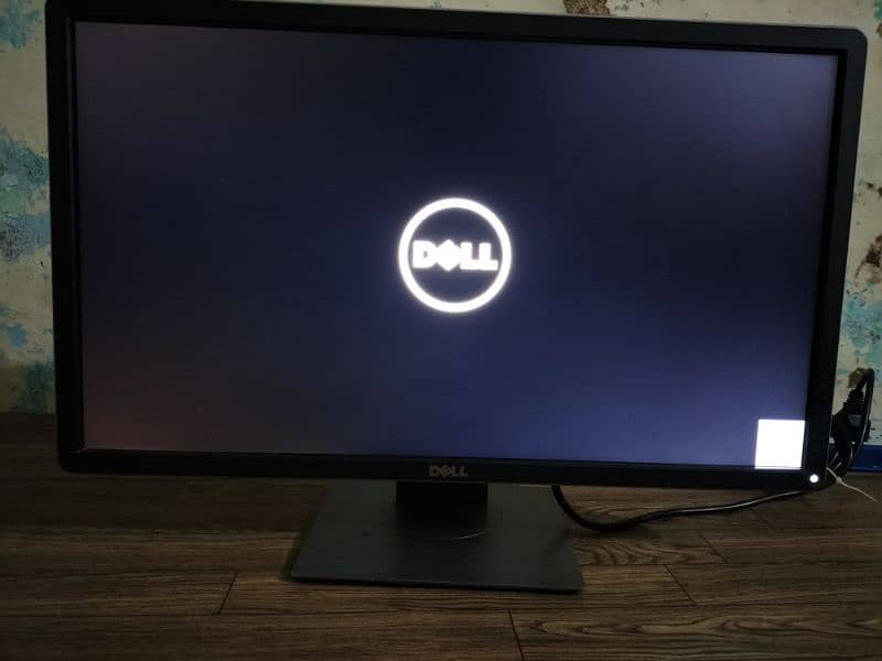 Dell 23 inch IPS LED 1