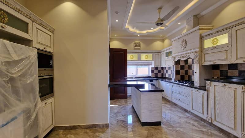 1 Kanal Brand New House Is Available For Rent In PHASE 6 DHA, Lahore. 28