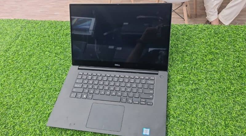 Dell precision 5540 9850H core I7 9th gen 0