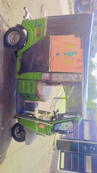 new Asia CNG petrol rickshaw good condition good condition 5