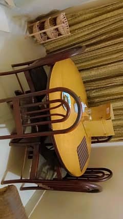 table chairs available for sale due to shifting 0