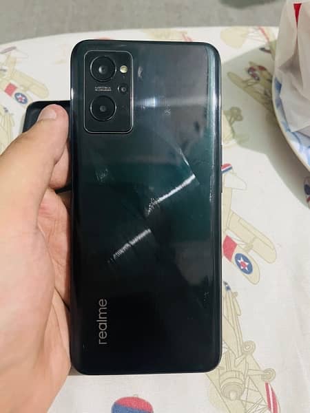 Realme 9i with box and original charger + back cover 4