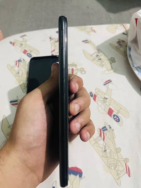 Realme 9i with box and original charger + back cover 5