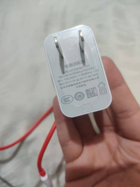 OnePlus fast charger 2