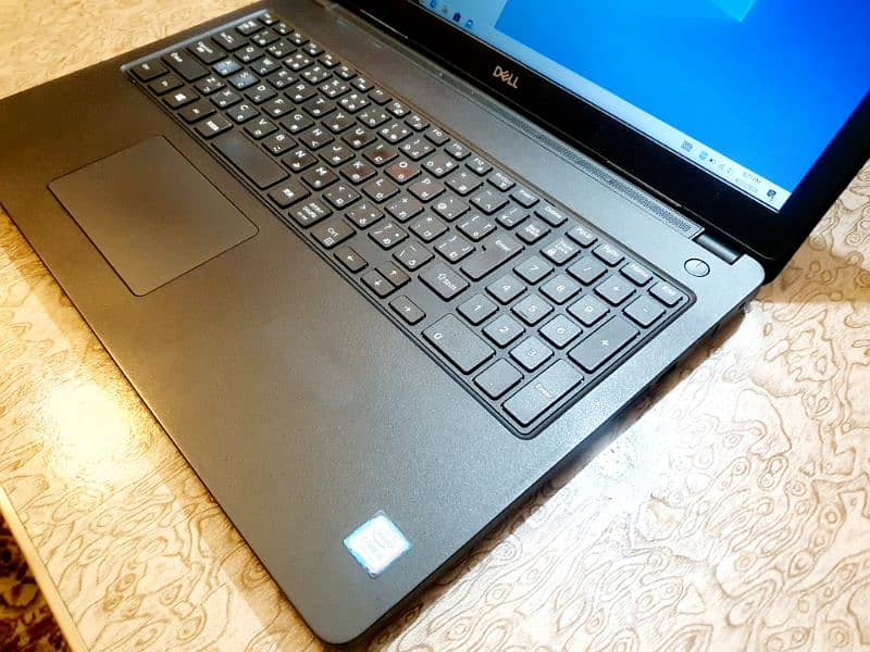 Laptop DELL i5, 7th Gen | Full HD | DDR4 | Slim 6