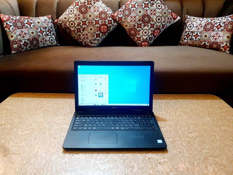 Laptop DELL i5, 7th Gen | Full HD | DDR4 | Slim 1