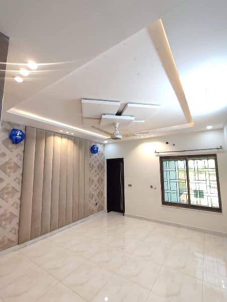 Wallpaper,pvc panel,wood&vinyl floor,kitchen,led rack,ceiling,blind 11
