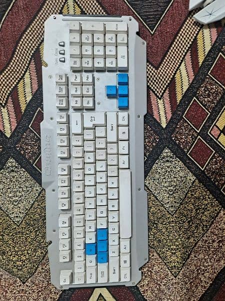 Wireless Gaming Keyboard and Mouse 2