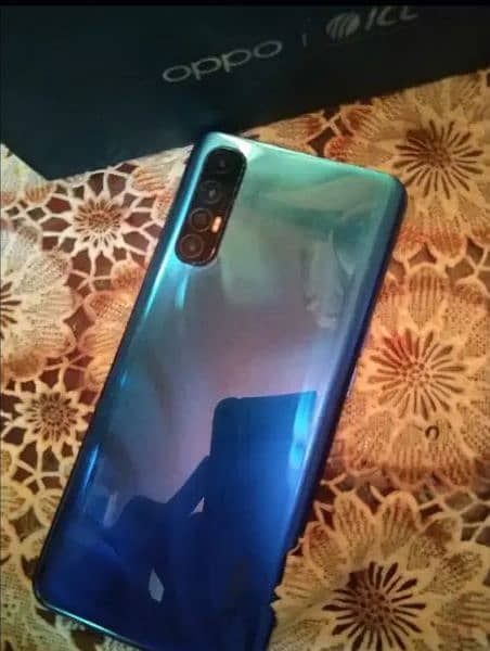 Oppo reno 3 pro 8+5/256gb with original box and charger. 5