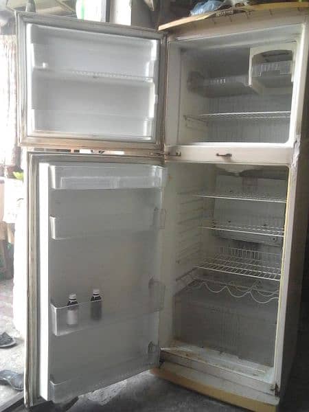 big size fridge 0