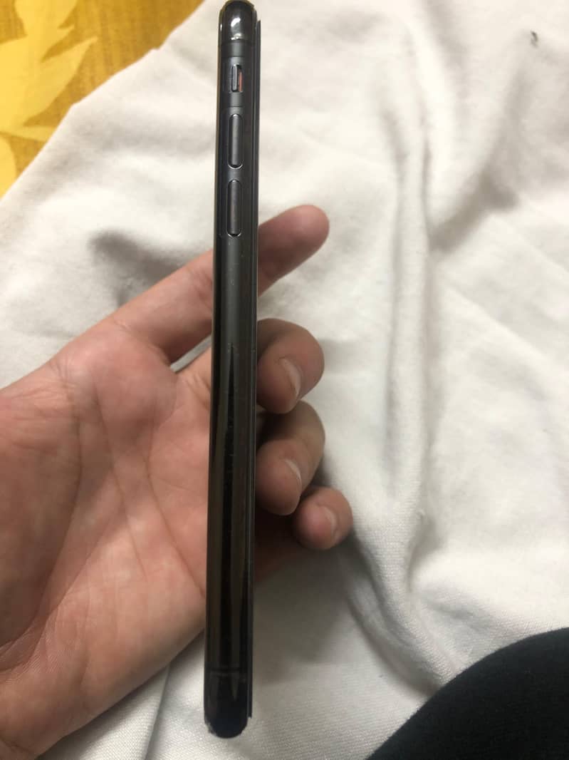 iPhone x non pta 64gb 10by10 condition 7