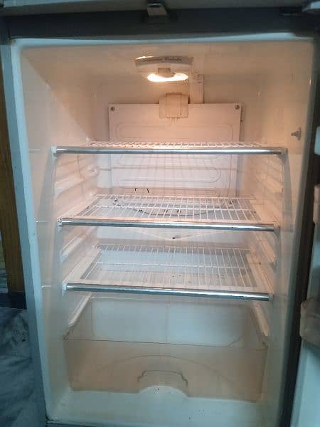 Dawlance Refrigerator 12 CFT is for sale 1