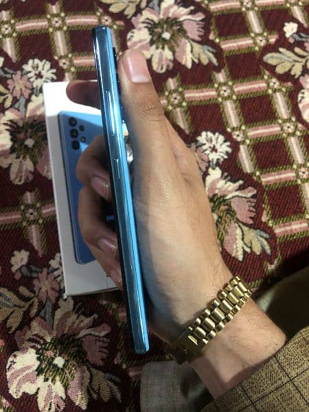 Samsung A32 with box exchange and price negotiable 4