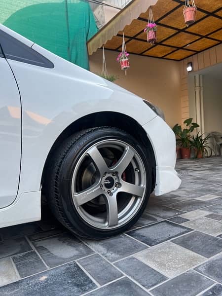 Civic rims lowprofile 5 nuts 3