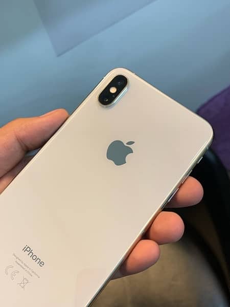 Xs Max 256 GB Waterpack 4 months sim time 8
