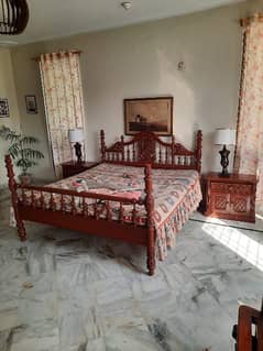 antique wooden bed 0