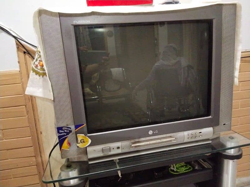LG flatron 24 inch TV for sale 1
