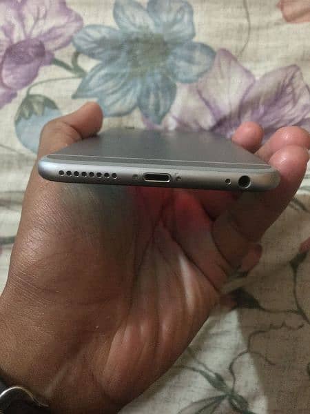 I'm sell my phone iphone 6s plus 5
