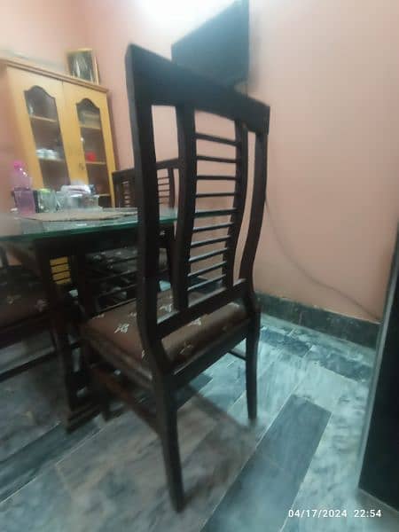 Dining Table with 6 chair 7