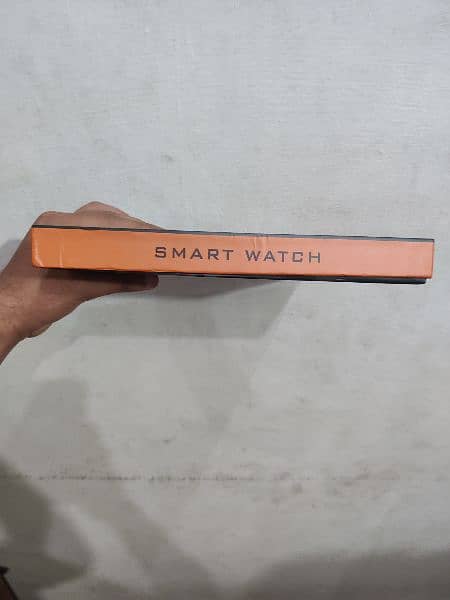 Ultra smart watch with 10 straps and aluminum case 1