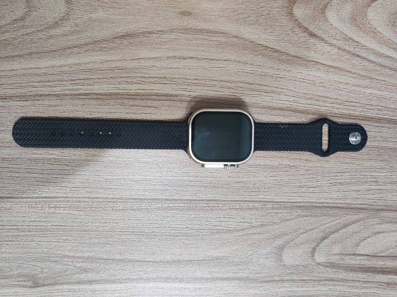 Ultra smart watch with 10 straps and aluminum case 6