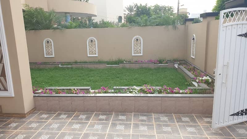 BRAND NEW HOUSE 1 KANAL DOUBLE STORY PANJAB GOVERNMENT PH 1 SOCIETY MAIN COLLEGE ROAD NEAR PIA SOCIETY SUPER TOP LOCATION HOUSE INVESTMENT OPPORTUNITY TIME BEAUTIFUL HOUSE 32