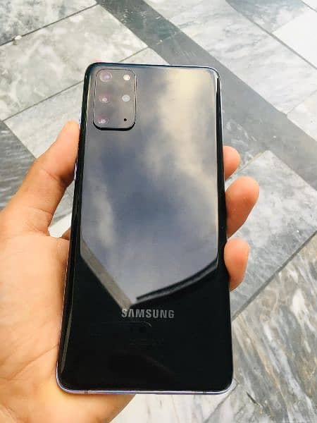 Samsung galaxy S20 plus 1