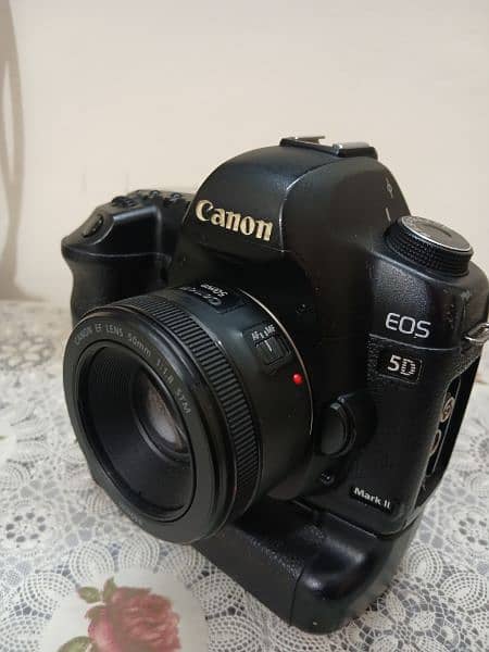 5D mark 2 with 50mm lens 1.8. . . . . . call 0321.8447722 1