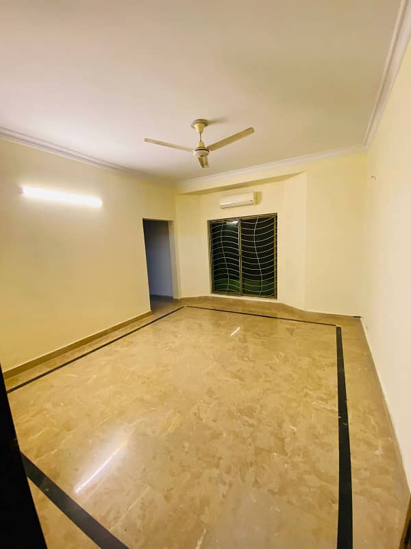 Three Bed Apartment Available For Rent In F-11 Markaz 7