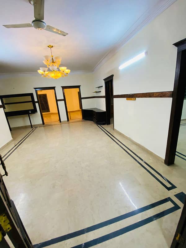 Three Bed Apartment Available For Rent In F-11 Markaz 13