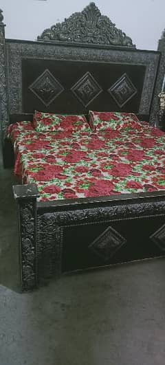 Bed Set with 2 side table 0