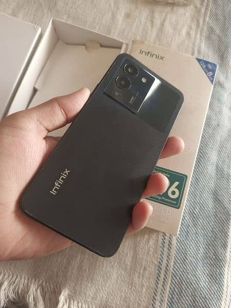Infinix Note 12 8/128 with box. 1