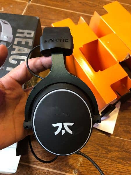 Fnatic React Gaming Headset for Esports 1