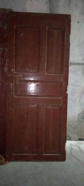 wood doors available 5doors solid wood diyar ka bi aik piece ahai 12