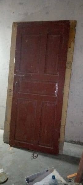 wood doors available 5doors solid wood diyar ka bi aik piece ahai 18