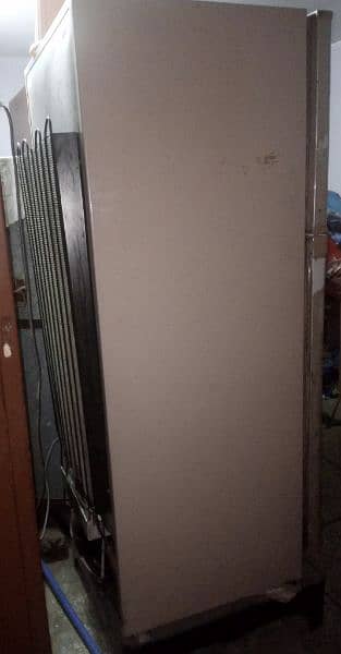 fridge and freezer 10 by 10 condition 0