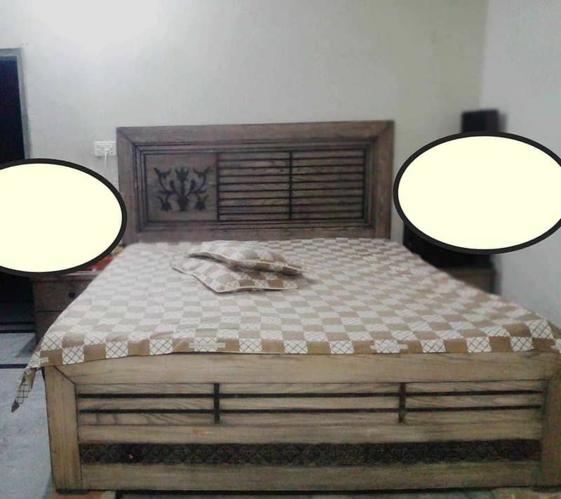 DOUBLE BED SET WITH DRESSING AND SIDE TABLES 2