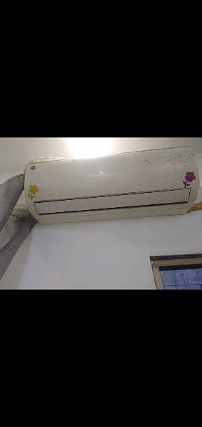 good condition 10/10 not for repair air conditioner 1