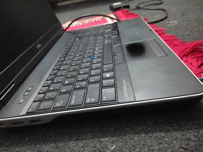laptop, Dell core i5, 8GB RAM 3