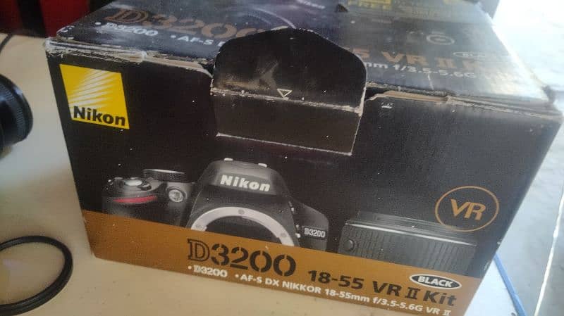 d 3200 camera with box charger original Saman sth hai 1