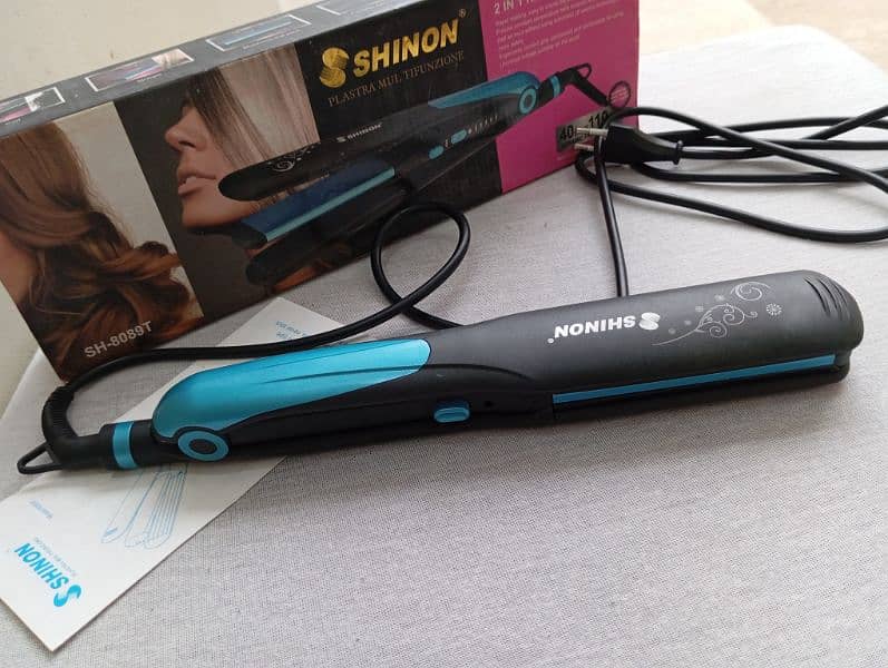 2 in 1 straightner only 3 to 4 time used condition almost new 6