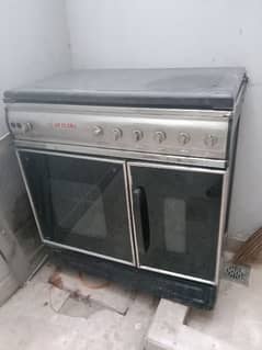 oven silver and black colour
