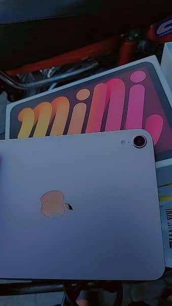 ipad mini 6 like brand new 10/9 condition with box 3