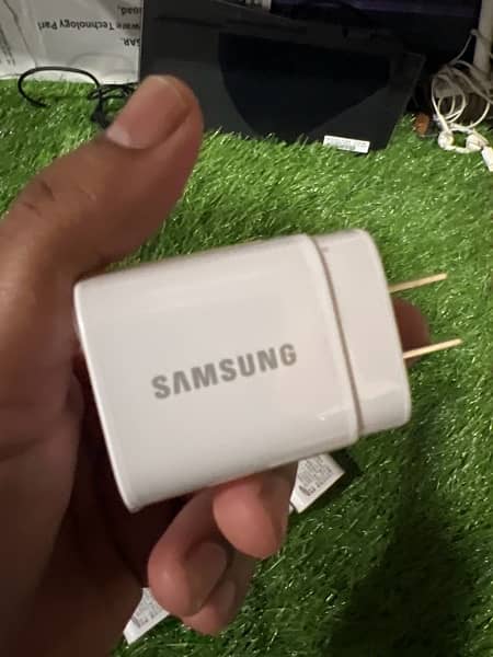 Charger/ Adapter / 18W Original Samsung Charger Adapter 1