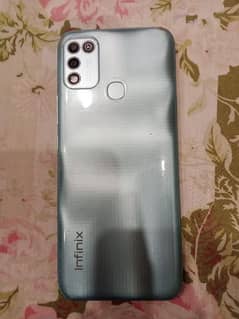 Infinix hot 11 play 4/64 gb with box